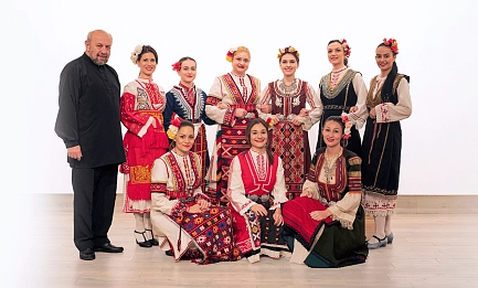 Кармен Риццо, электроника <br>
 Иван Шопов, электроника<br>
 Дирижёр — Георги Петков<br>